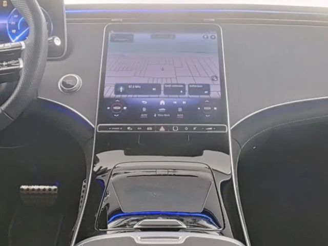 Mercedes-Benz EQE 300 AMG Line Sedan