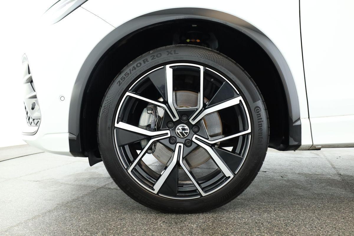 Volkswagen Tiguan 2.0 TSI DSG IQ.Drive R-Line