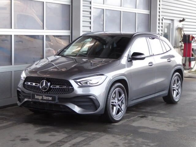 Mercedes-Benz GLA 200 AMG Line