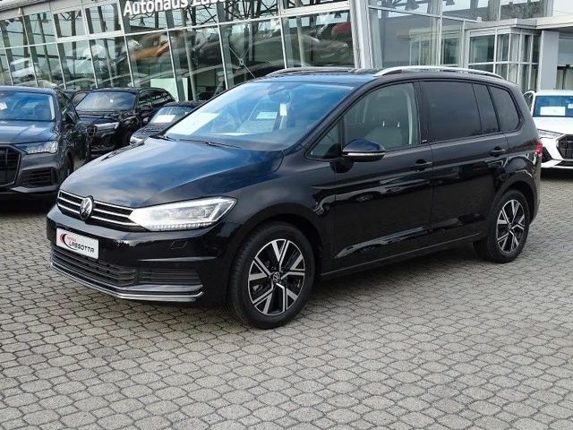 Volkswagen Touran 1.5 TSI DSG IQ.Drive Move