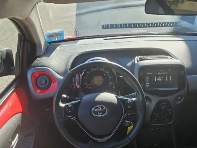 Toyota Aygo X Play Team D