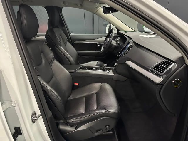 Volvo XC90 AWD Momentum