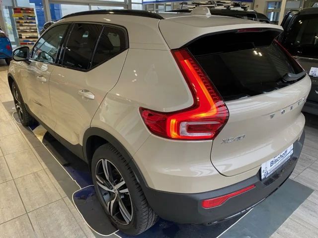 Volvo XC40 Dark Plus