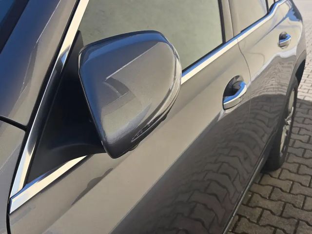 Mercedes-Benz EQB 300