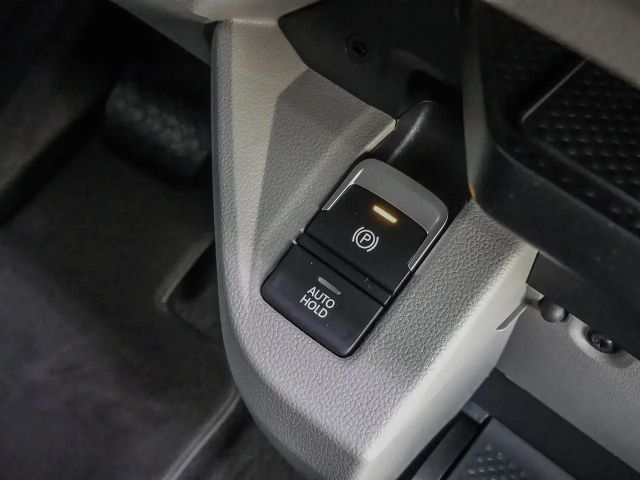 Volkswagen Multivan 2.0 TDI DSG Life T7