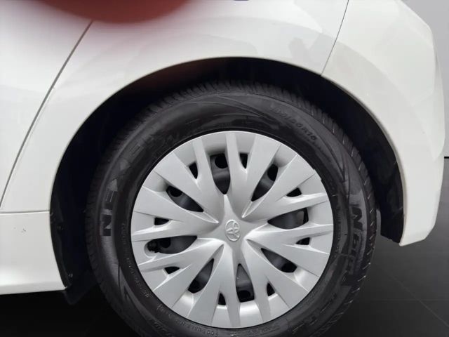 Toyota Yaris 1.0 VVT-i Comfort Hatchback