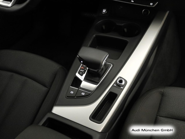 Audi A4 40 TFSI Avant S-Tronic