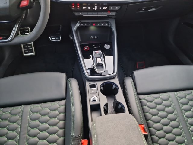 Audi RS3 Quattro S-Tronic Sedan