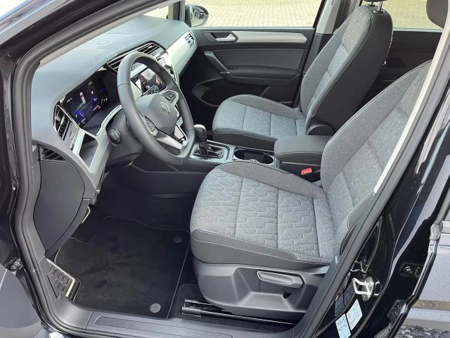 Volkswagen Touran DSG IQ.Drive Move