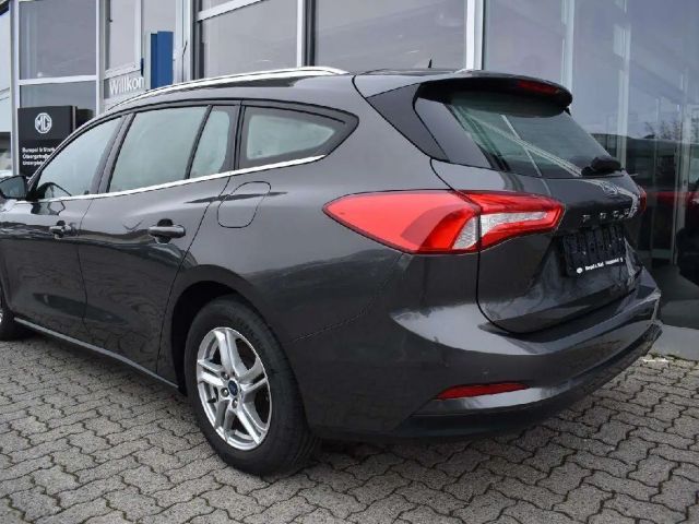 Ford Focus Cool & Connect