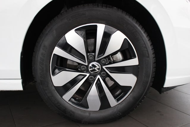 Volkswagen Golf Move