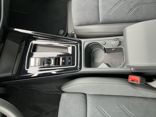 Volkswagen Golf 1.5 eTSI DSG Golf VIII Style