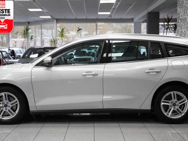 Ford Focus Cool & Connect Wagon