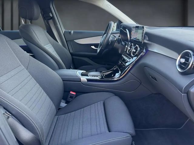 Mercedes-Benz GLC 300 4MATIC GLC 300 d
