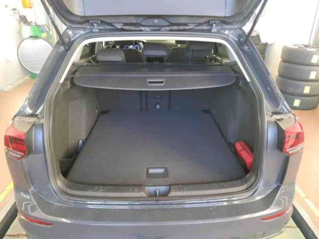 Volkswagen Golf 1.5 eTSI Golf VIII Life Variant