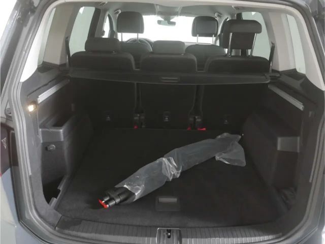 Volkswagen Touran 1.5 TSI DSG R-Line