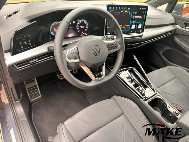 Volkswagen Golf 1.5 eTSI DSG