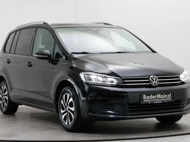 Volkswagen Touran 1.5 TSI DSG