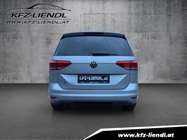 Volkswagen Touran 2.0 TDI BMT R-Line