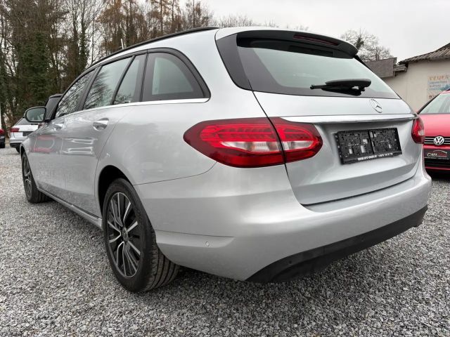 Mercedes-Benz C 220 4MATIC C 220 d Estate