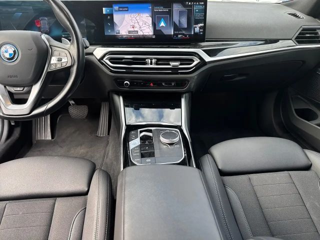 BMW 330 330e Touring xDrive