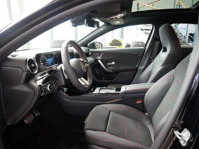 Mercedes-Benz A 200 A 200 d