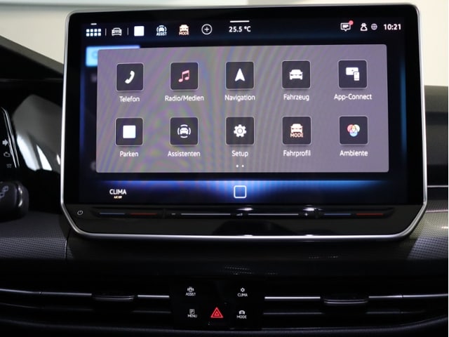 Volkswagen Golf 1.5 eTSI DSG Golf VIII