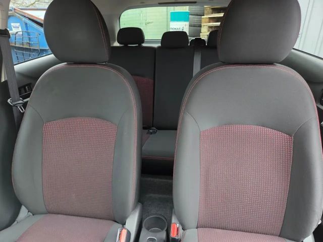 Mitsubishi Space Star Star