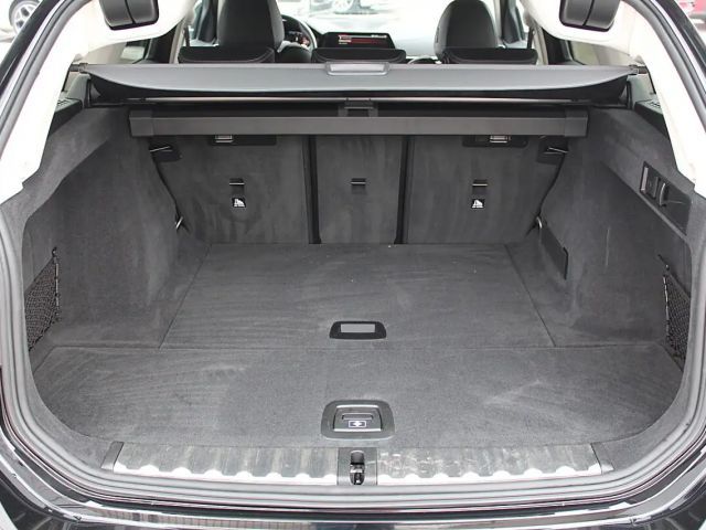 BMW 320 320d Sport Line Touring xDrive