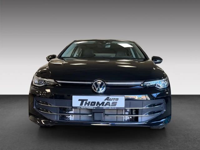 Volkswagen Golf 1.5 eTSI DSG