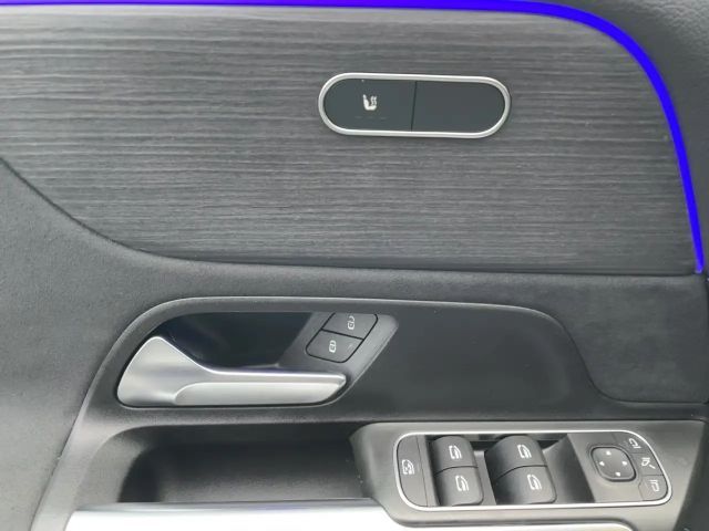 Mercedes-Benz GLB 200 AMG Line