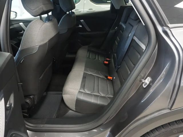 Citroën C4 PureTech Shine