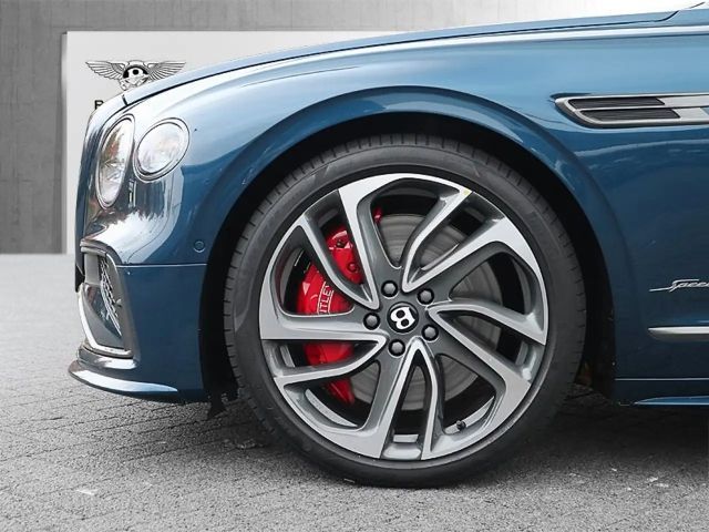 Bentley Flying Spur Hybrid V8