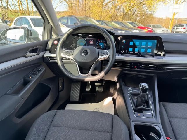 Volkswagen Golf 1.5 TSI Golf VIII IQ.Drive Life