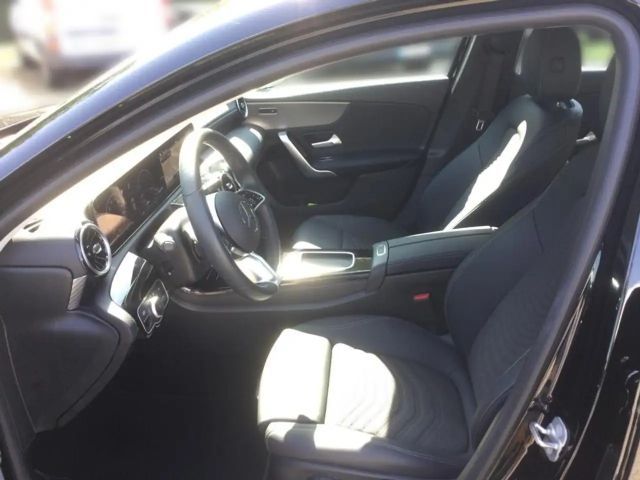 Mercedes-Benz A 180 Progressive