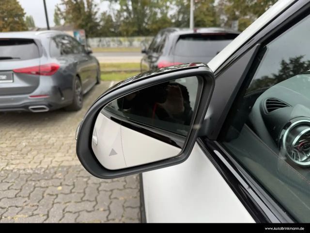 Mercedes-Benz GLA 200 AMG Line