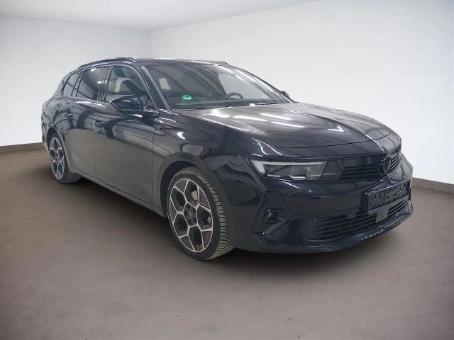 Opel Astra Sports Tourer Ultimate