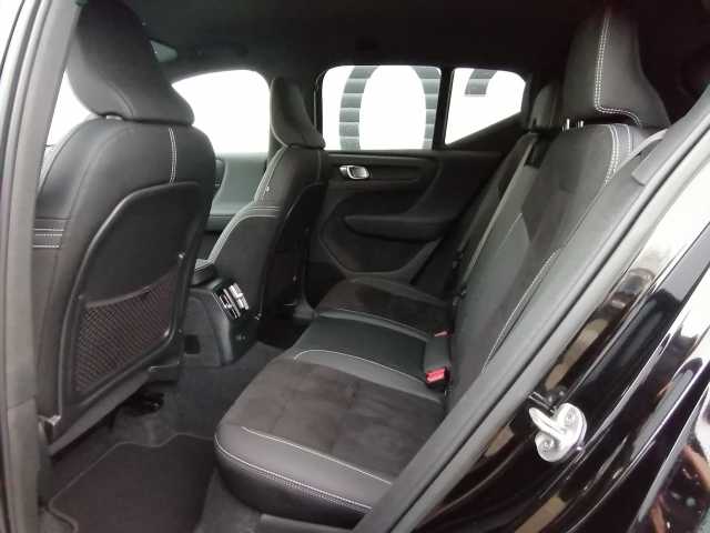 Volvo XC40 R-Design Recharge