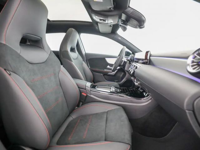 Mercedes-Benz A 200 A 200 d Hatchback