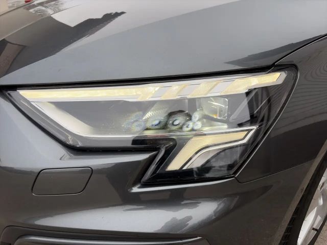 Audi A3 30 TFSI S-Line S-Tronic Sedan