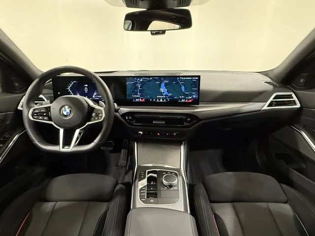 BMW 330 330d M-Sport Touring xDrive