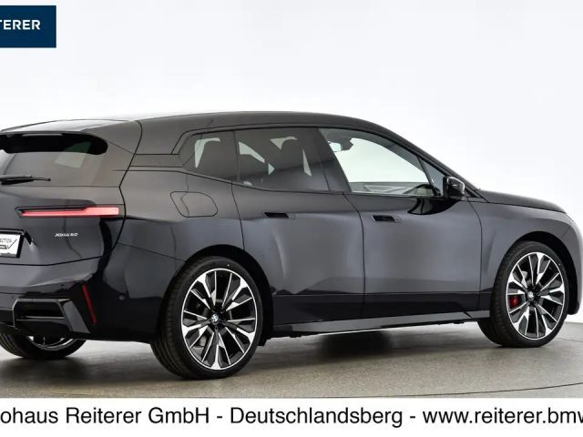 BMW iX xDrive60