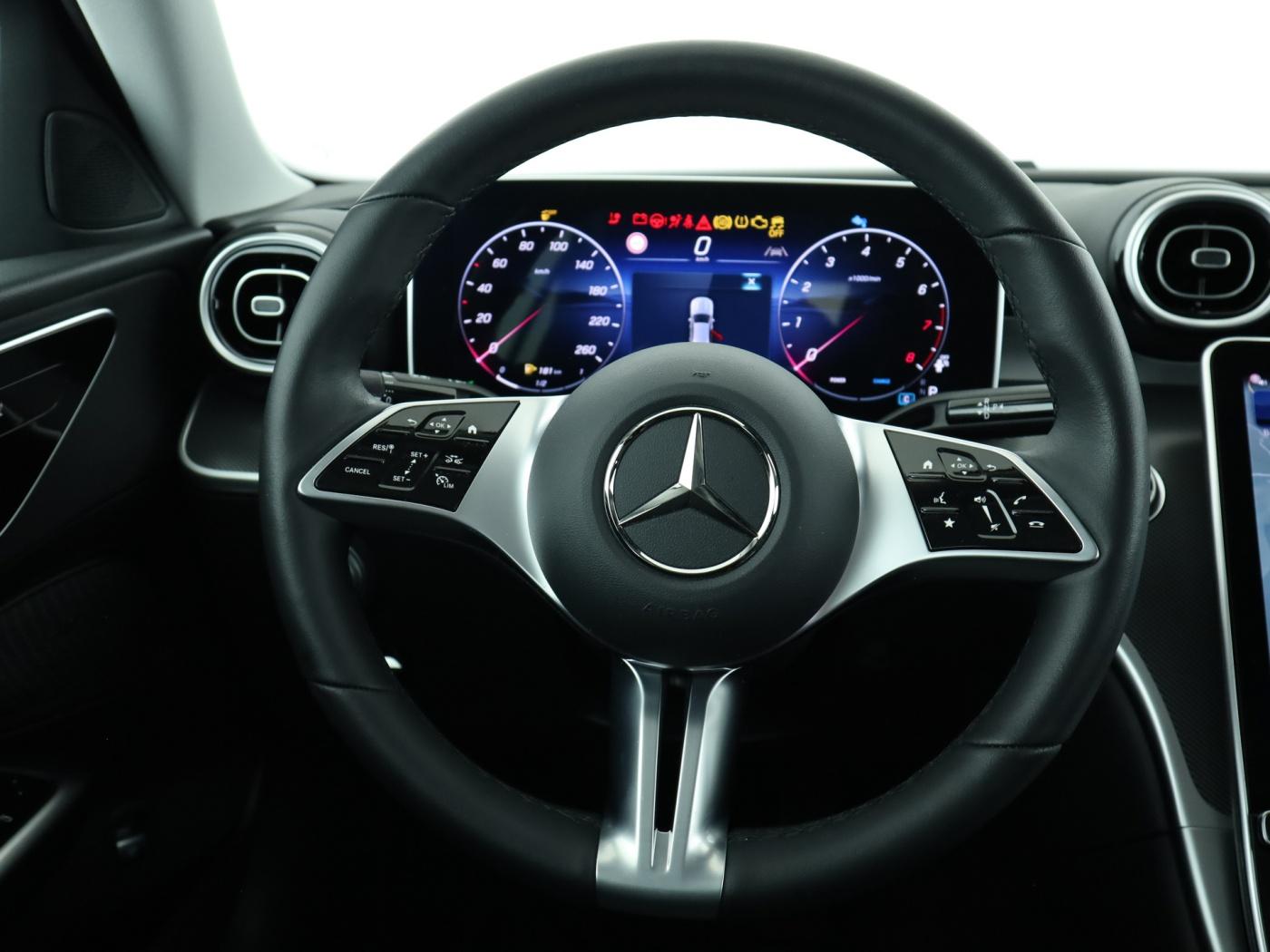 Mercedes-Benz C 200 AVANTGARDE Sedan