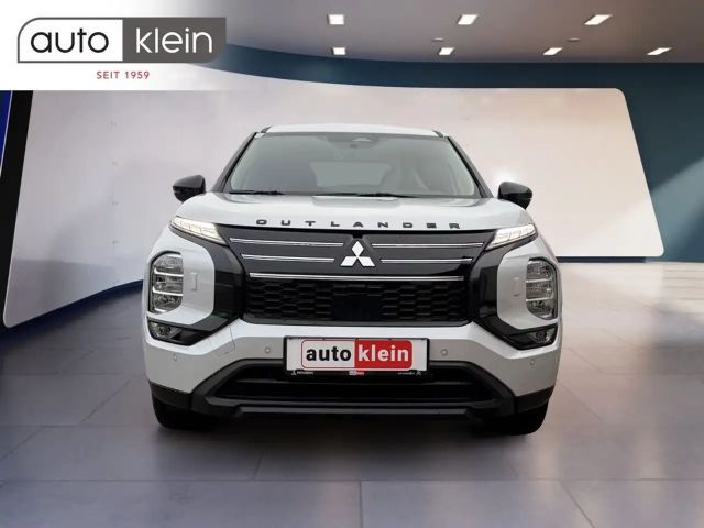 Mitsubishi Outlander Invite PHEV