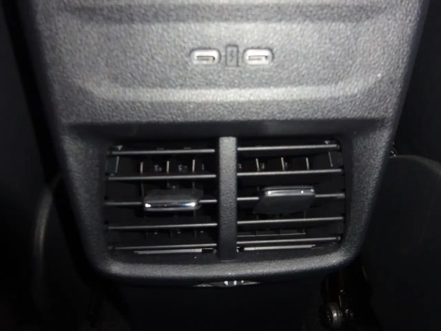 Ford Explorer Extended range RWD