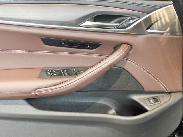 BMW 540 540i Touring xDrive