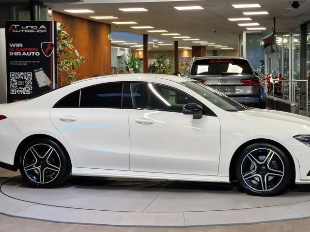 Mercedes-Benz CLA 180 AMG Line Coupé