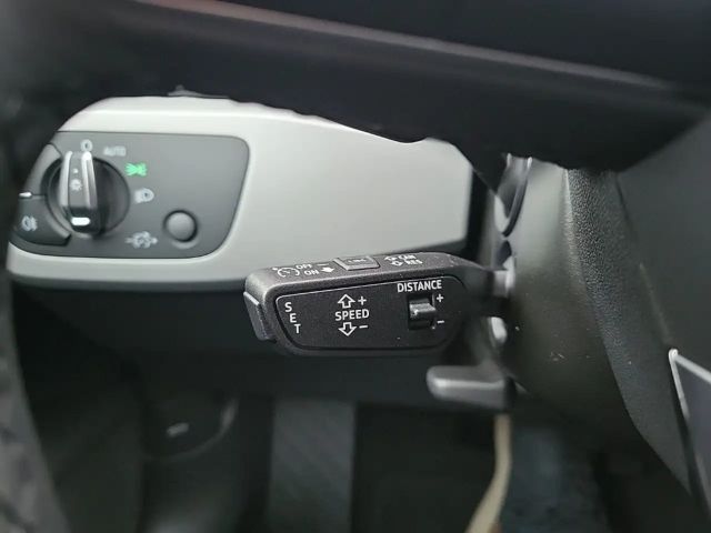 Audi A4 40 TFSI Avant S-Line