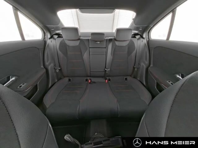 Mercedes-Benz A 220 A 220 d AMG Line
