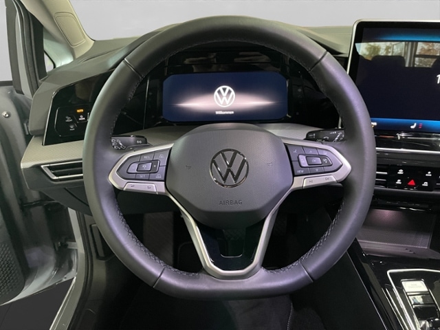 Volkswagen Golf 1.5 eTSI DSG Variant